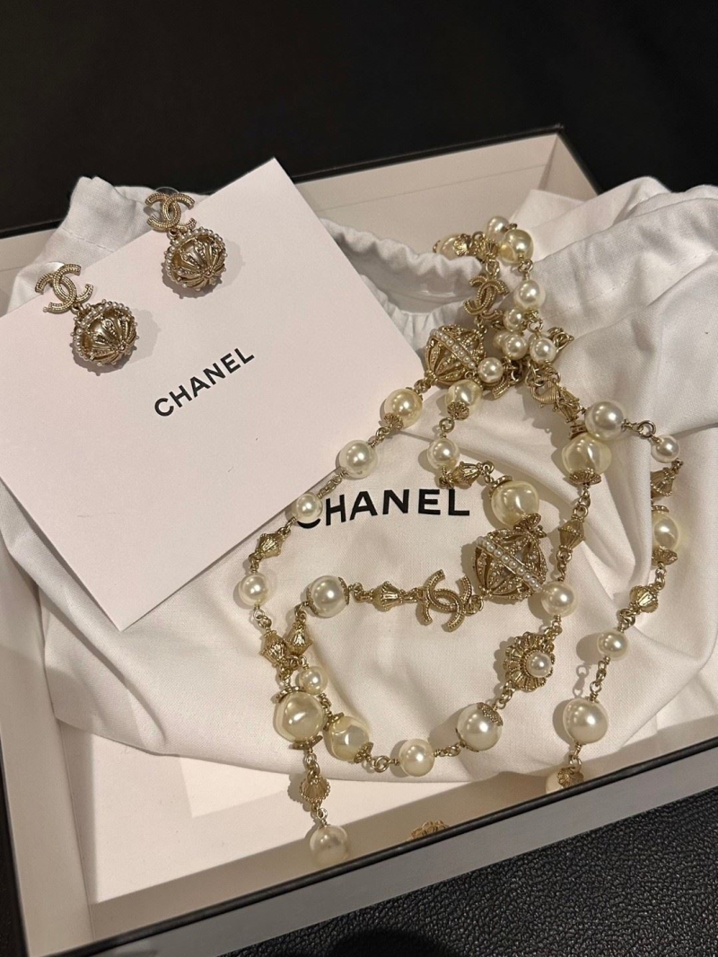 Chanel Necklaces